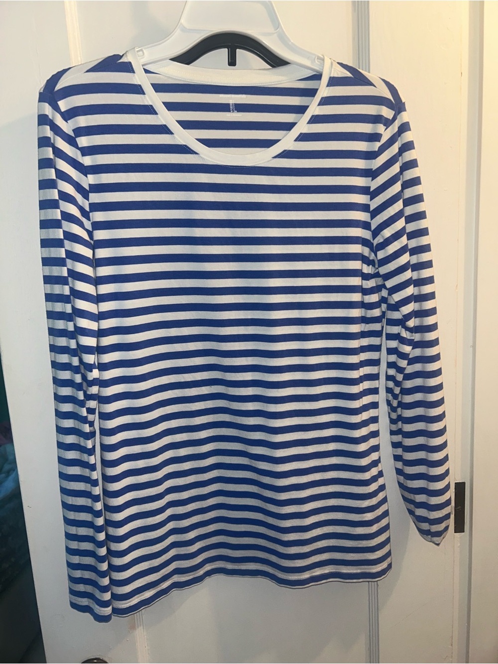 Amazon Essentials Blue and White Striped Long-Sleeve Tee